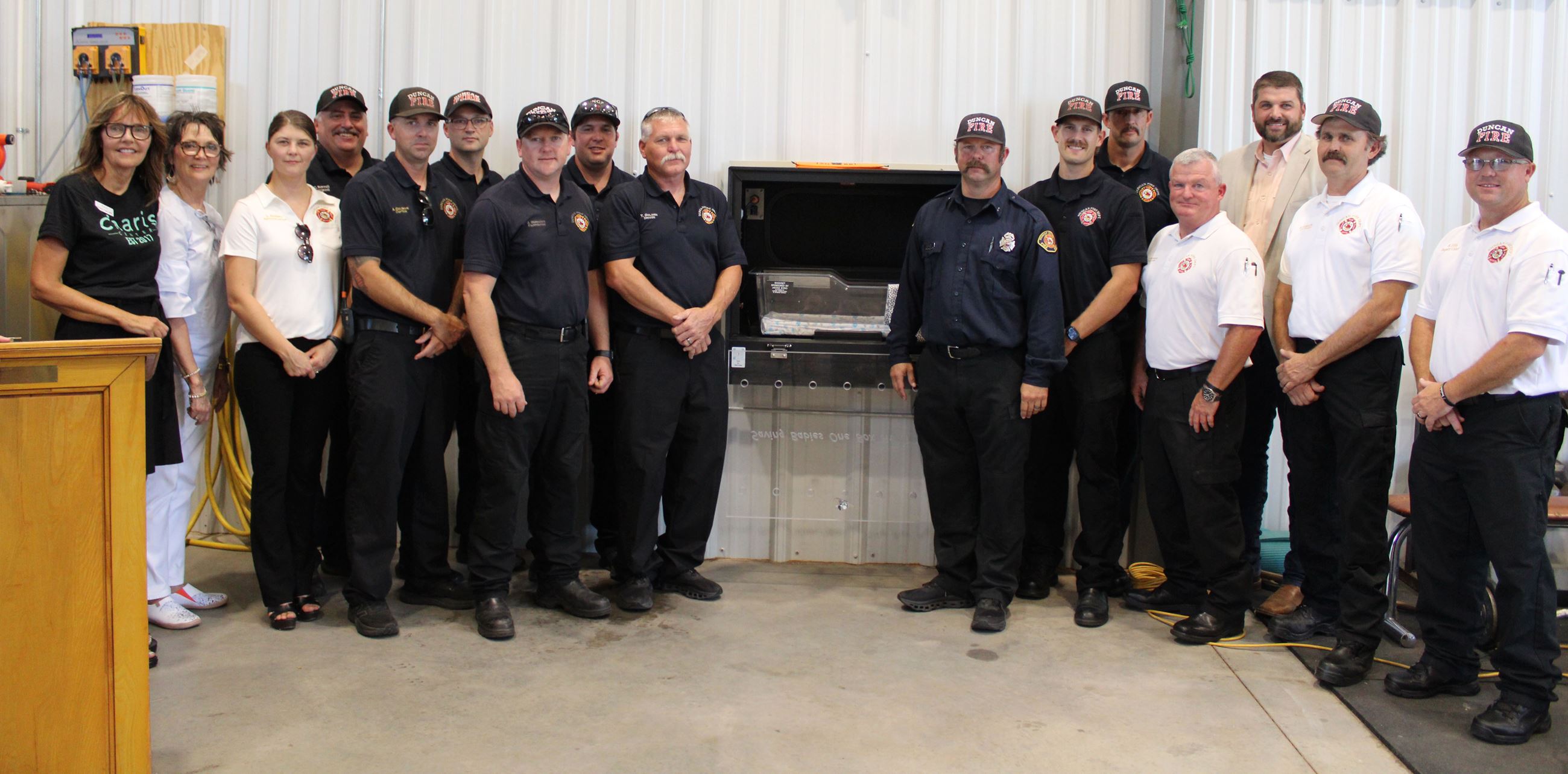 Duncan Fire, Mayor and Charis