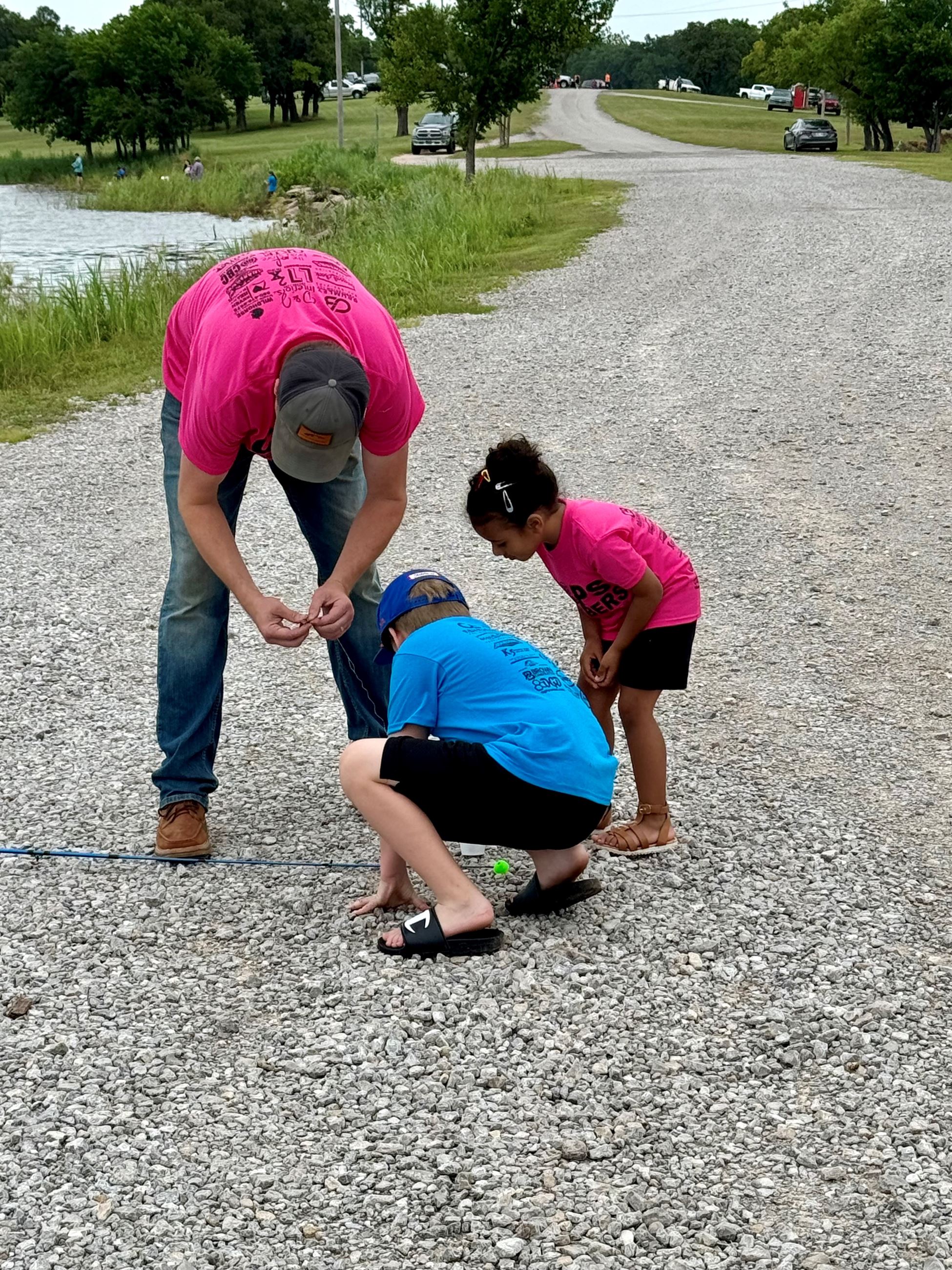Stewart kids w officer
